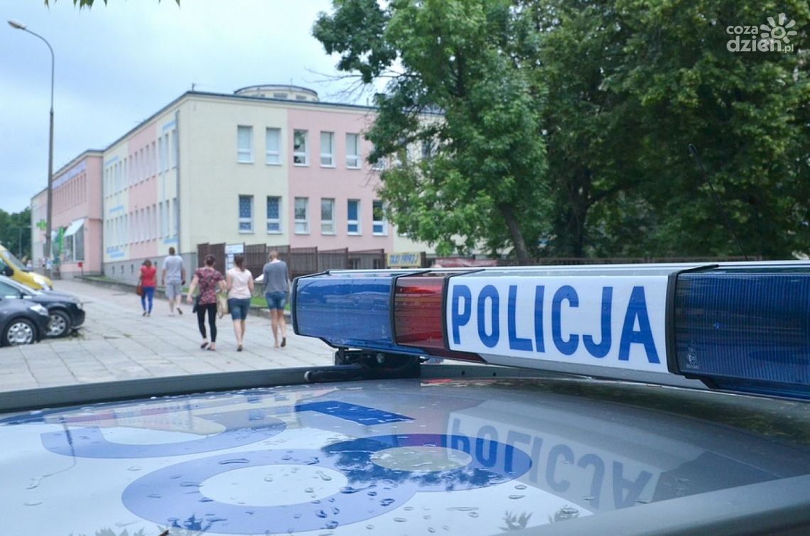 Areszt za fałszywy alarm bombowy Areszt za fałszywy alarm bombowy