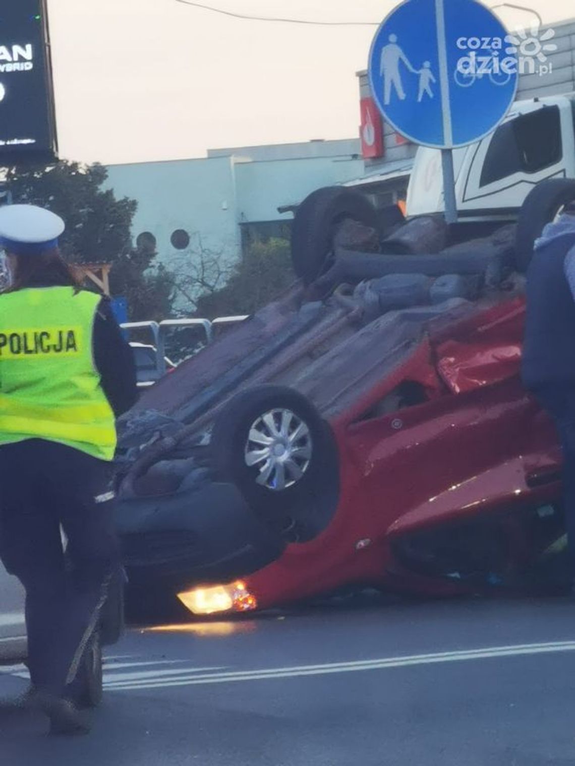 Auto dachowało na ul. Chrobrego