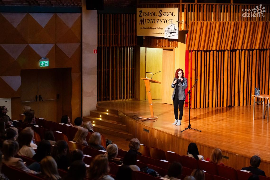 Autyzm z wieloletnich doświadczeń Autyzm z wieloletnich doświadczeń