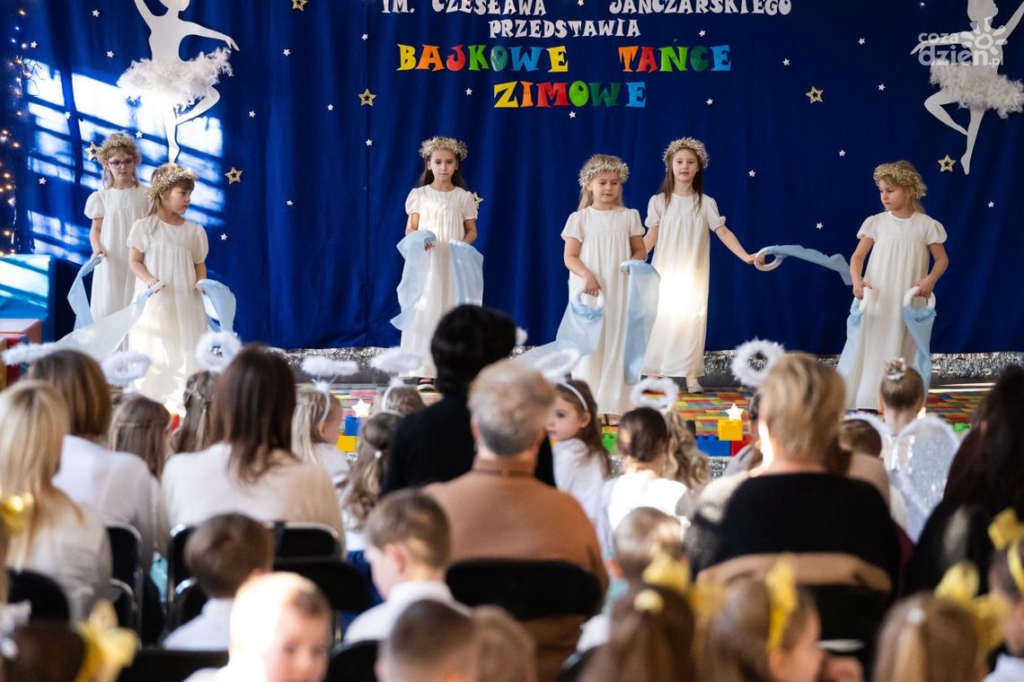 „Bajkowe Tańce Zimowe” zagościły w PP nr 17