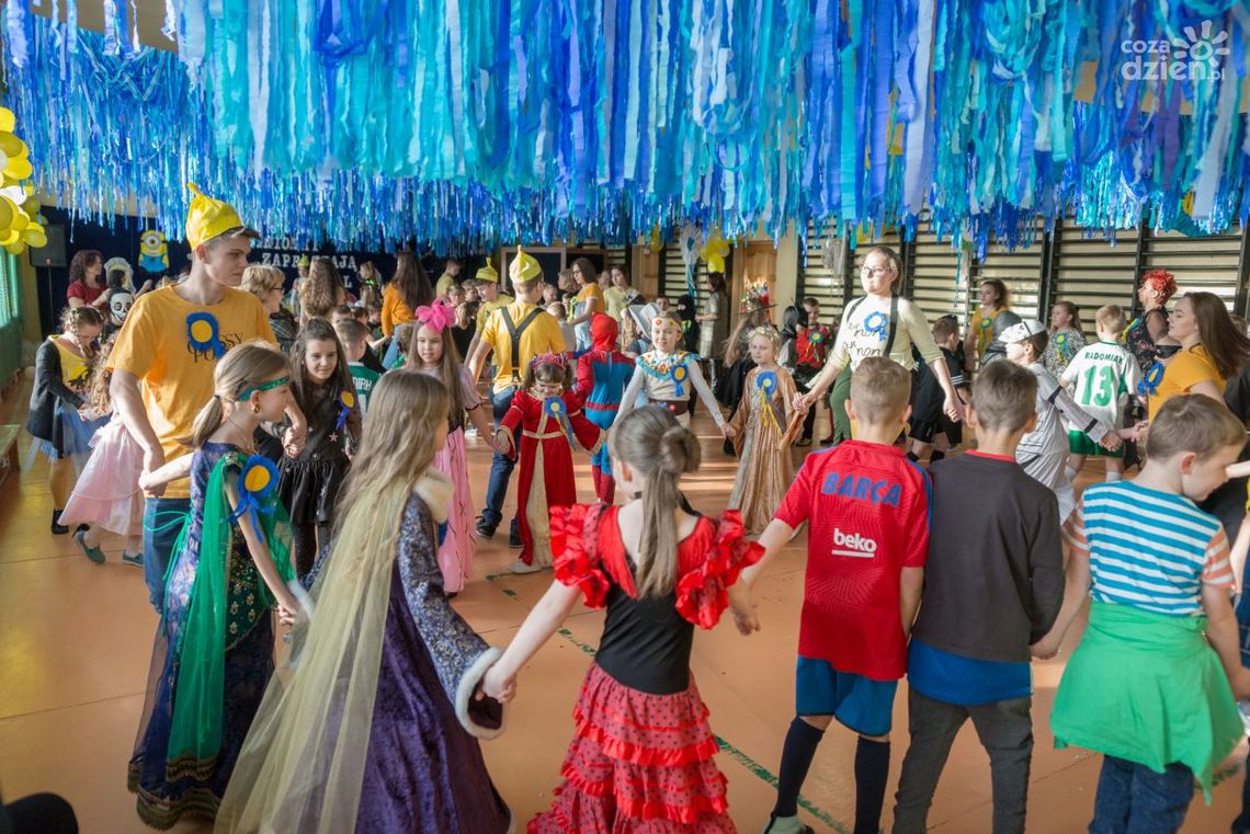 Bal karnawałowy w Publicznej Szkole Podstawowej nr.29 w Radomiu Bal karnawałowy w Publicznej Szkole Podstawowej nr.29 w Radomiu