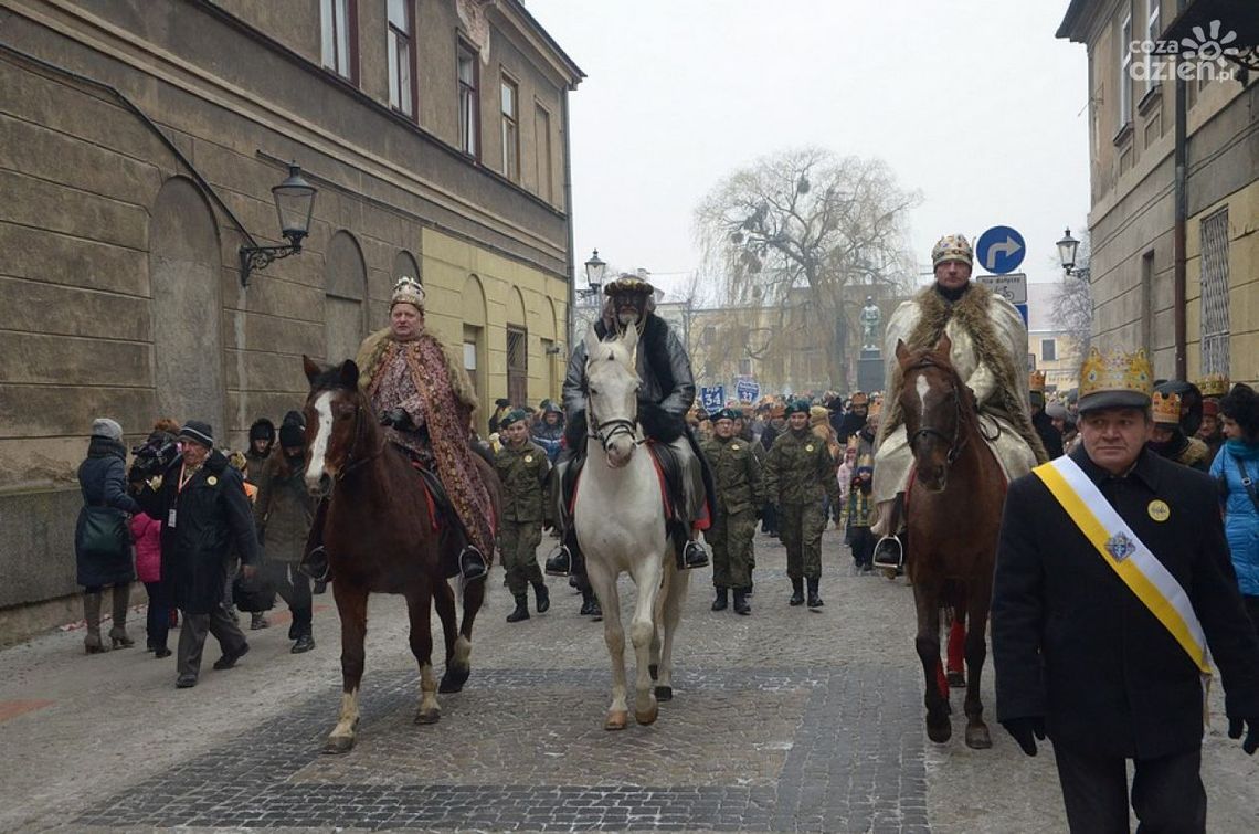 Barwny orszak przeszedł ulicami Radomia