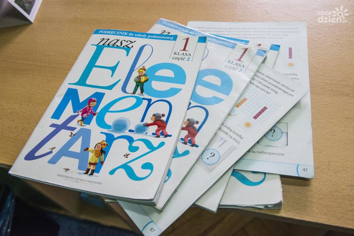 Będą kolejne darmowe podręczniki. Dla kogo?