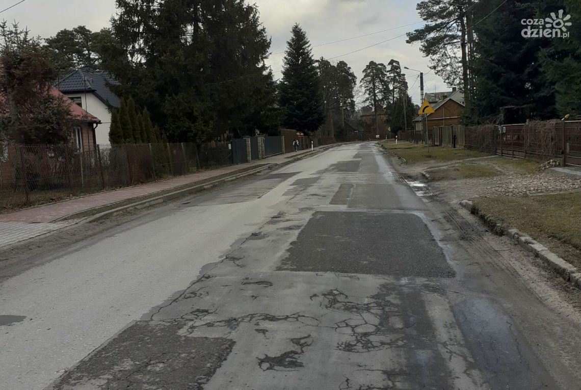 Będzie przebudowa ważnej drogi Garbatka-Letnisko - Bąkowiec