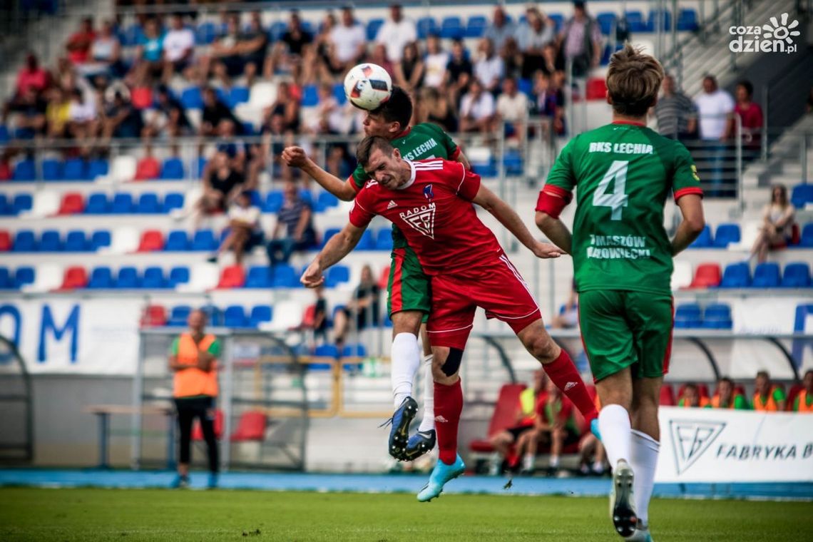 Bez bramek i punktów. Piłkarze Broni Radom ulegli Świtowi Nowy Dwór Mazowiecki Bez bramek i punktów. Piłkarze Broni Radom ulegli Świtowi Nowy Dwór Mazowiecki