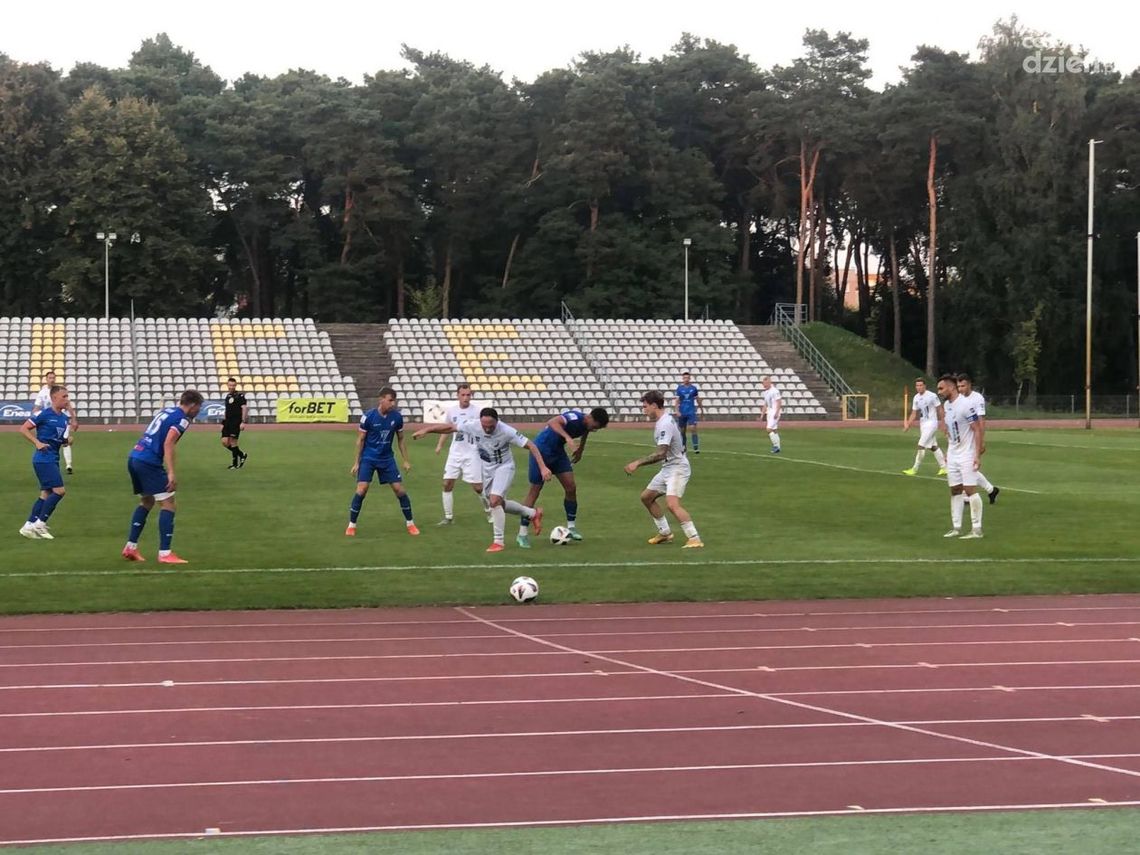 Bez bramek w Kozienicach. Broń Radom zremisowała z Pelikanem Łowicz. Bez bramek w Kozienicach. Broń Radom zremisowała z Pelikanem Łowicz.