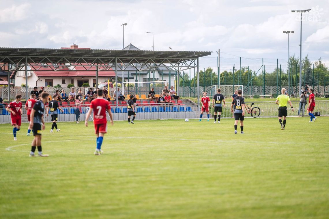 Bez bramek w Orońsku. Broń Radom zremisowała z Koroną II Kielce Bez bramek w Orońsku. Broń Radom zremisowała z Koroną II Kielce