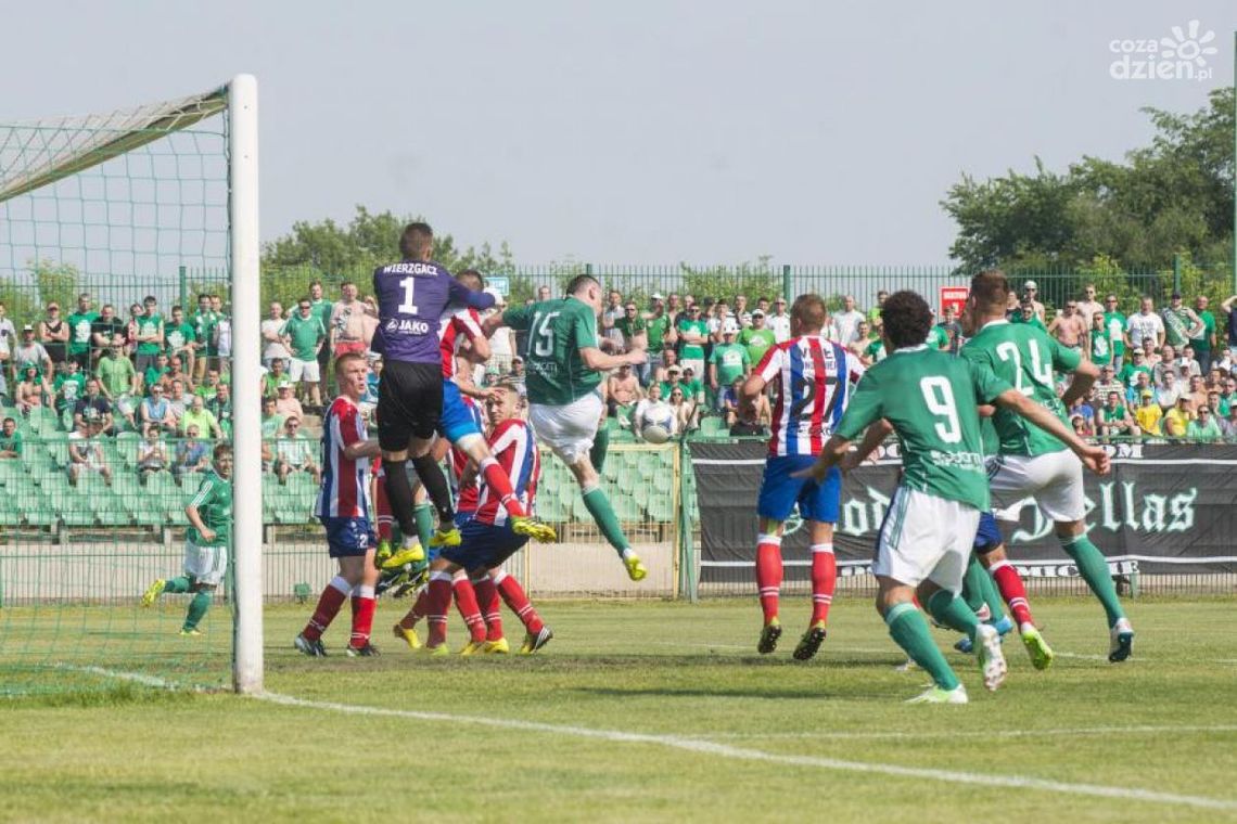 Bez bramek w pierwszym meczu barażowym Bez bramek w pierwszym meczu barażowym