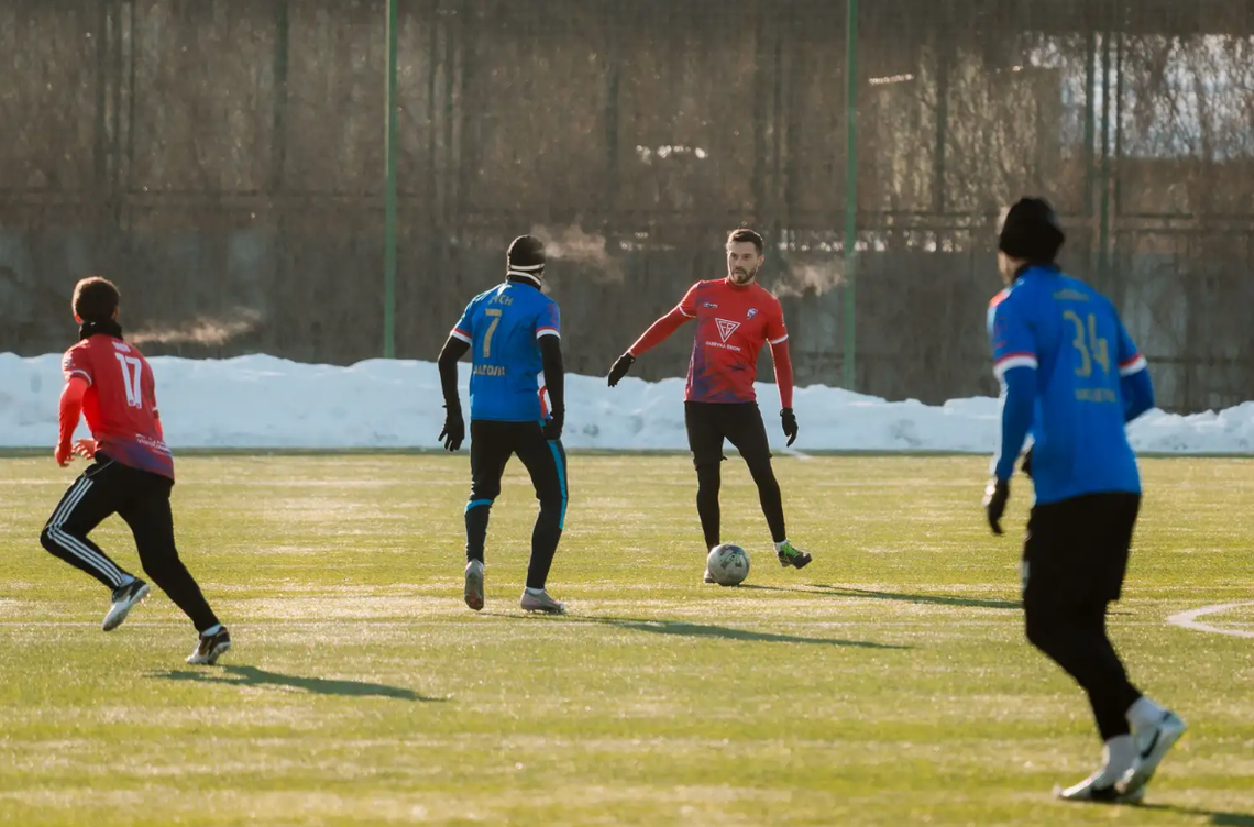 Bezbramkowy remis Broni w Płocku Bezbramkowy remis Broni w Płocku