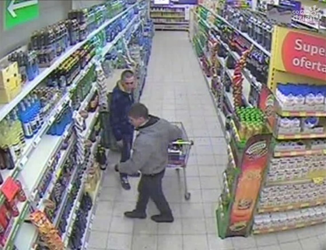 Bezczelna kradzież - sprawcy poszukiwani (ZOBACZ VIDEO)