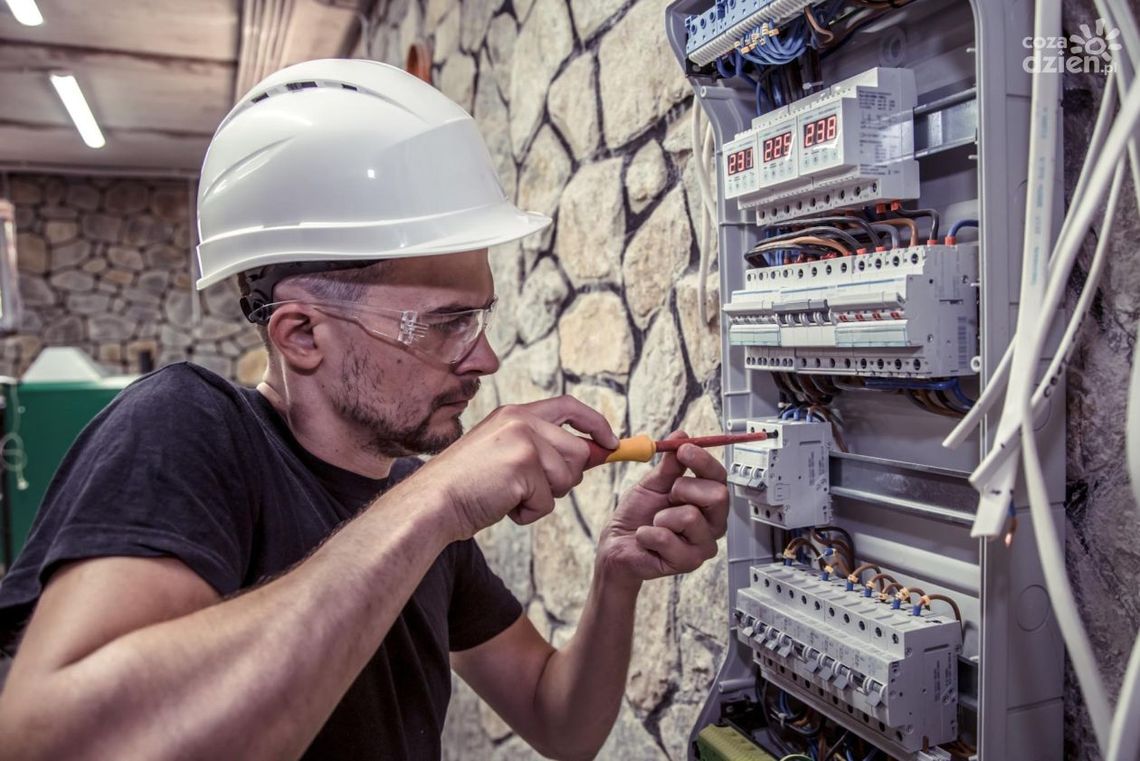 Bezpieczeństwo domowej instalacji elektrycznej – kluczowe elementy, które warto uwzględnić Bezpieczeństwo domowej instalacji elektrycznej – kluczowe elementy, które warto uwzględnić