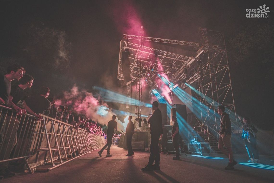 Bezpieczne i funkcjonalne: najlepsze ogrodzenia na eventy Bezpieczne i funkcjonalne: najlepsze ogrodzenia na eventy