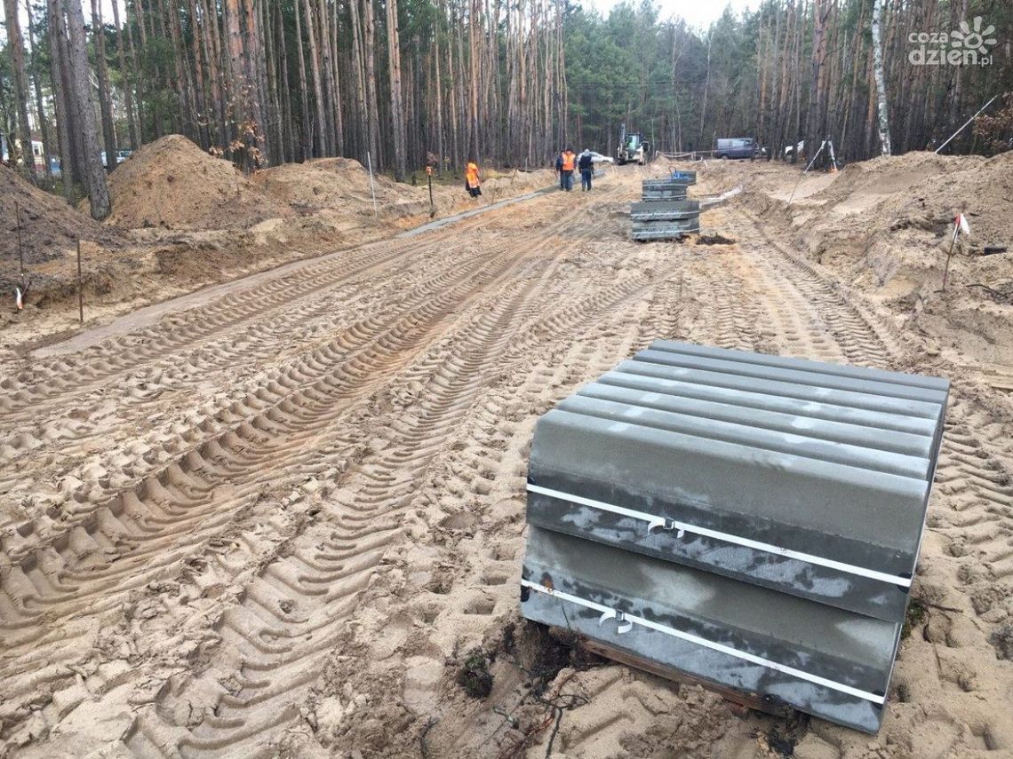 Białobrzegi. Ruszyła budowa ul. Przemysłowej w Specjalnej Strefie Ekonomicznej