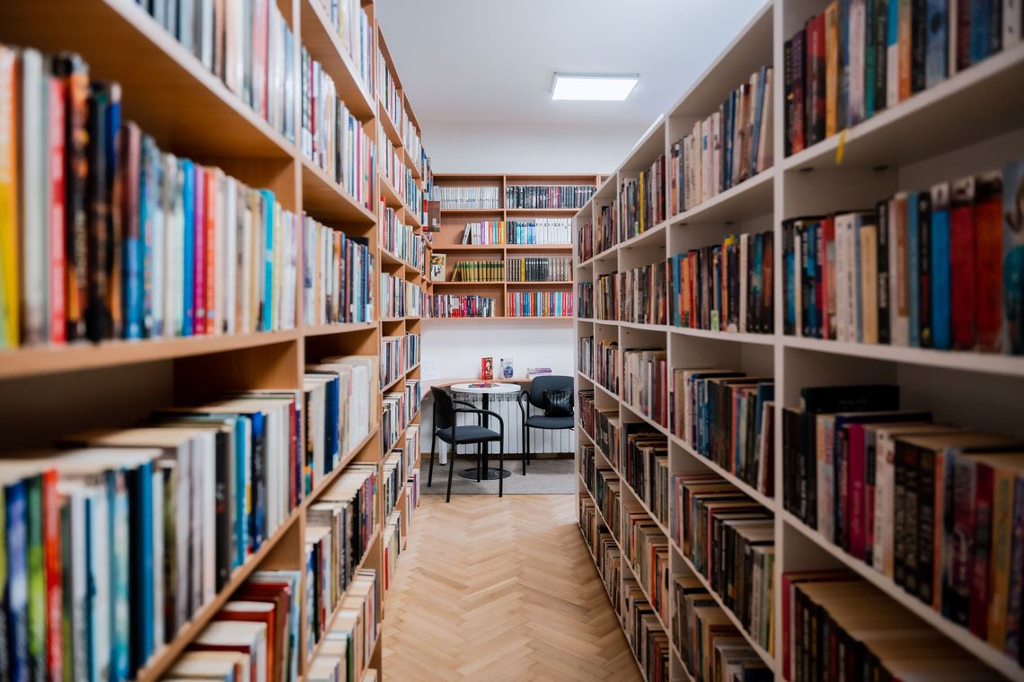 Bibliotekarz Roku 2025. Miejska Biblioteka Publiczna ogłasza konkurs