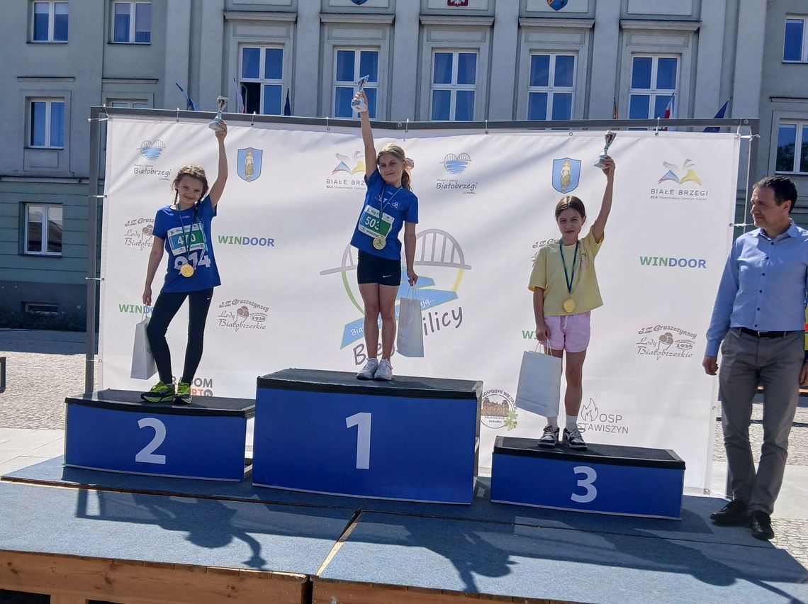 Bieg Pilicy w Białobrzegach. Patryk Gruszczyński najszybszy na 10km. Podium Kseni Nadolnej