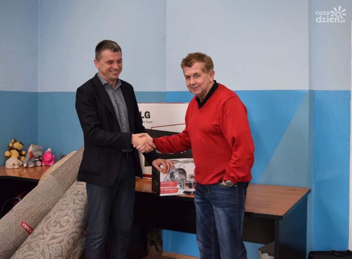 Biegacze wspomogli Ośrodek Interwencji Kryzysowej