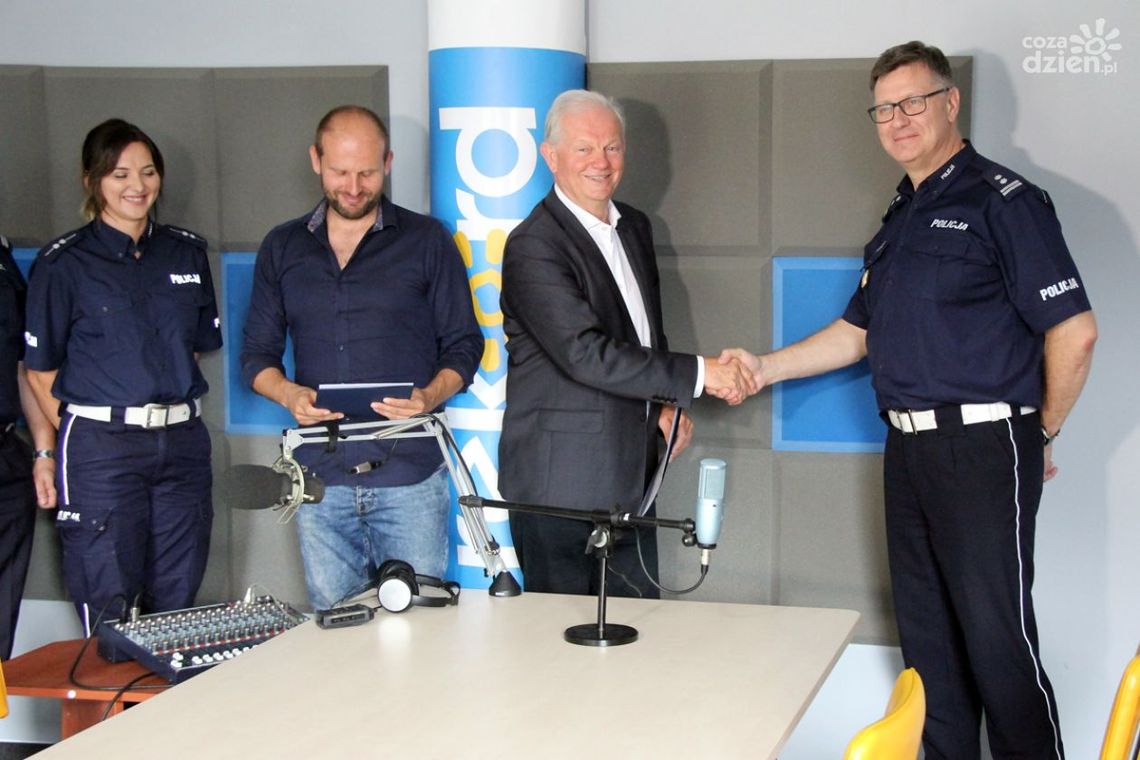 „Bierność zabija – reaguj” „Bierność zabija – reaguj”