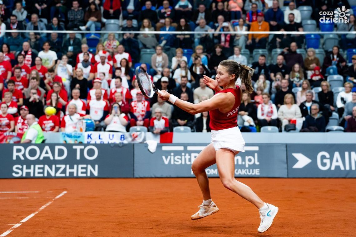 BJK Cup: Maja Chwalińska postawiła się Elinie Switolinie. Ambitna Polka przegrała jednak 0:2