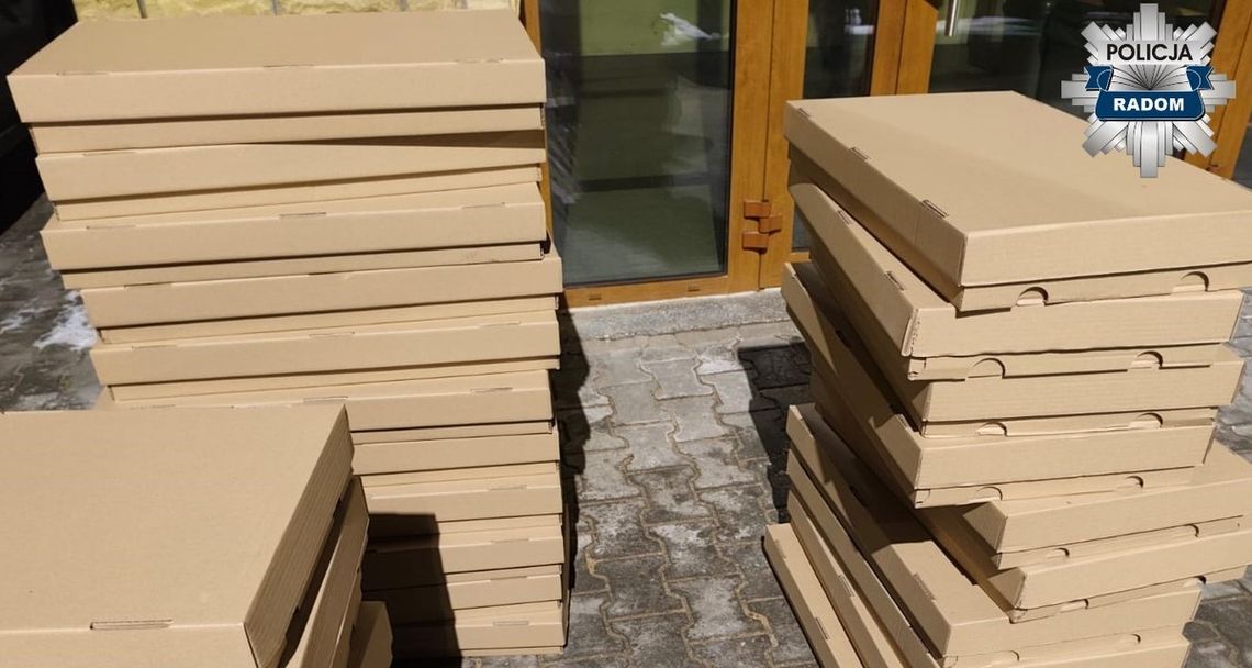 Blisko 110 tys. nielegalnych papierosów przejętych pod Radomiem Blisko 110 tys. nielegalnych papierosów przejętych pod Radomiem