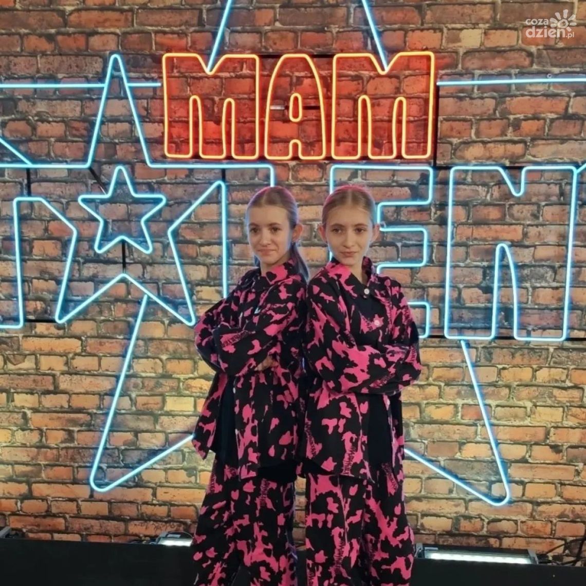 Bliźniaczki z Radomia w półfinale "Mam Talent!" Bliźniaczki z Radomia w półfinale "Mam Talent!"