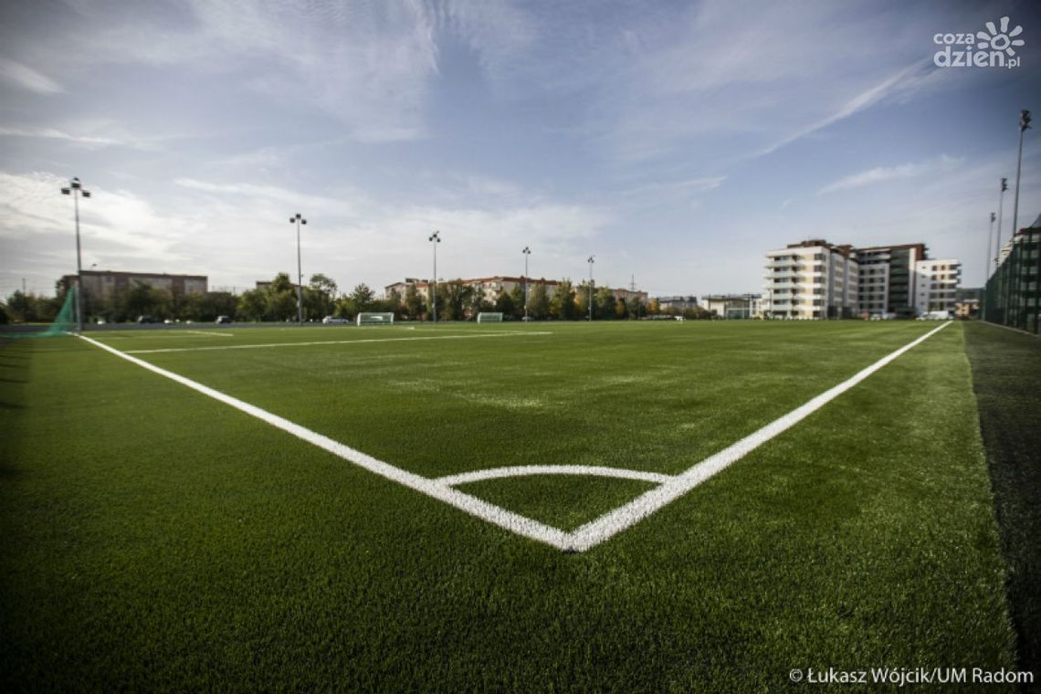 Boisko na ul. Rapackiego wyremontowane Boisko na ul. Rapackiego wyremontowane