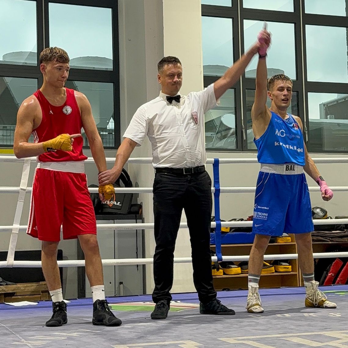 Bokserskie show braci Bal podczas Warsaw Boxing Cup na Torwarze Bokserskie show braci Bal podczas Warsaw Boxing Cup na Torwarze