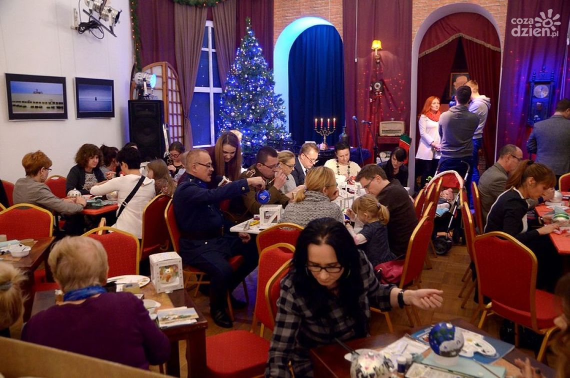 Bombki dla serca Michaliny. Malowane w Łaźni Bombki dla serca Michaliny. Malowane w Łaźni