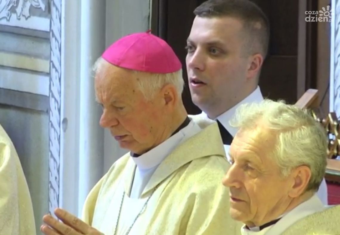 Bp Adam Odzimek przeszedł na emeryturę