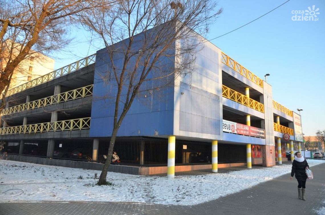Brakuje piętrowych parkingów w centrum Radomia