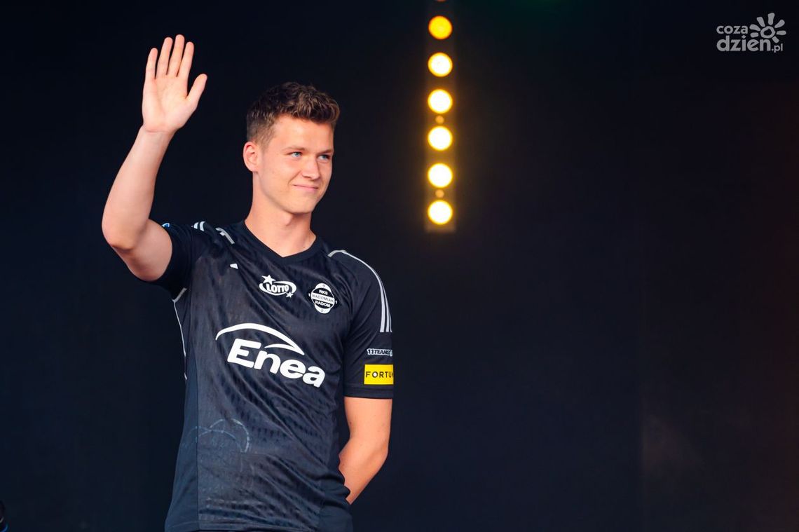 Bramkarz Krzysztof Bąkowski odchodzi z Radomiaka Radom Bramkarz Krzysztof Bąkowski odchodzi z Radomiaka Radom