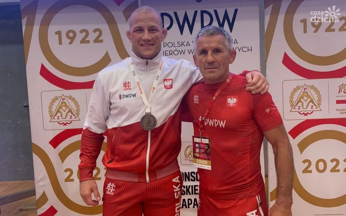 Brąz Arkadiusza Kułynycza na Memoriale Pytlasińskiego