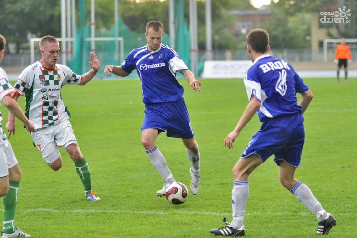 Broń jedzie do Zelowa po trzy punkty Broń jedzie do Zelowa po trzy punkty