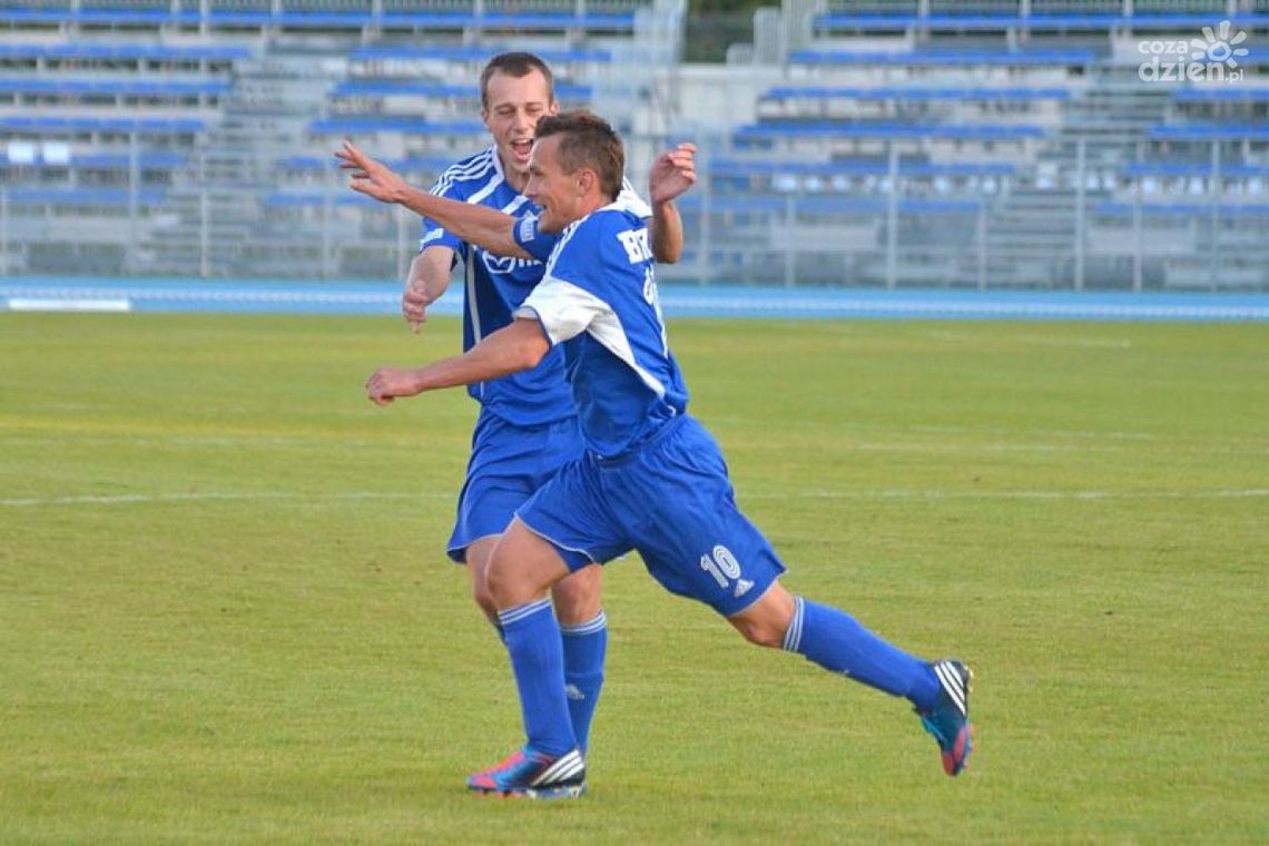 Broń jedzie na zaległy mecz do Sieradza