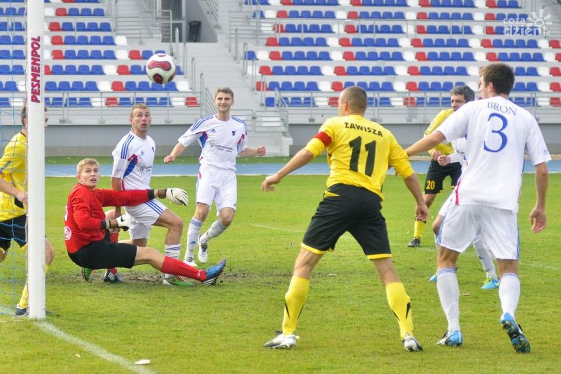 Broń musi wygrać z Zawiszą, aby zachować dystans do lidera