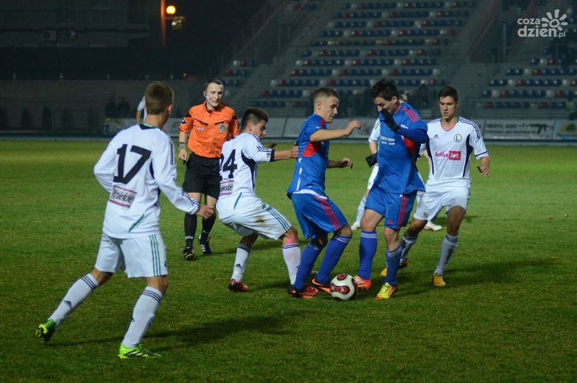 Broń przegrała z rezerwami mistrza Polski