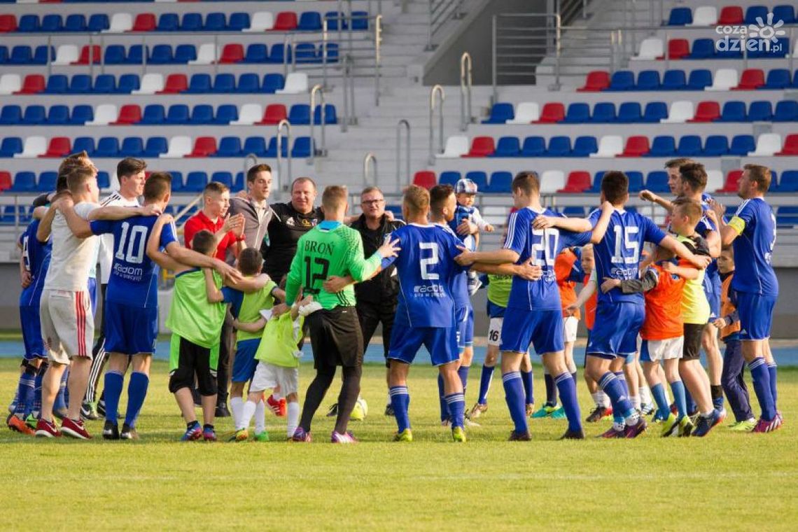 Broń rozbiła Grom Broń rozbiła Grom