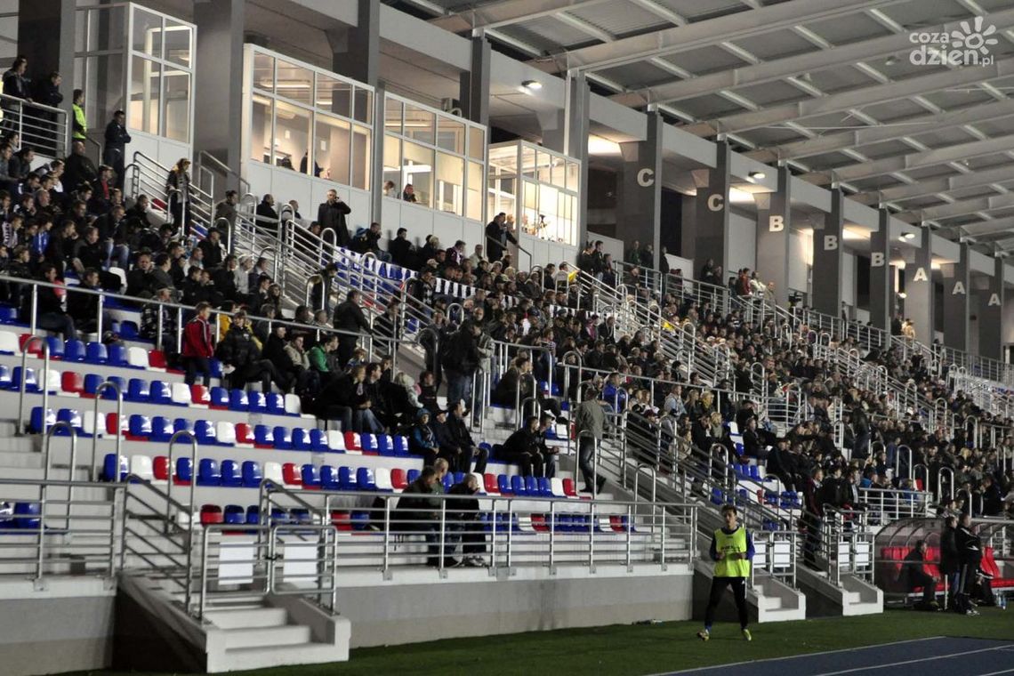 Broń spisuje się fatalnie. Kibice chcą zmiany trenera? Broń spisuje się fatalnie. Kibice chcą zmiany trenera?