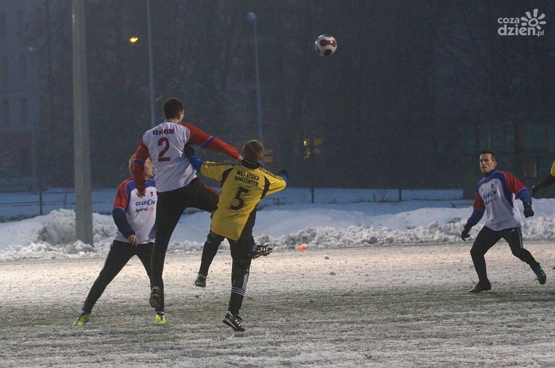 Broń wciąż bez zwycięstwa Broń wciąż bez zwycięstwa