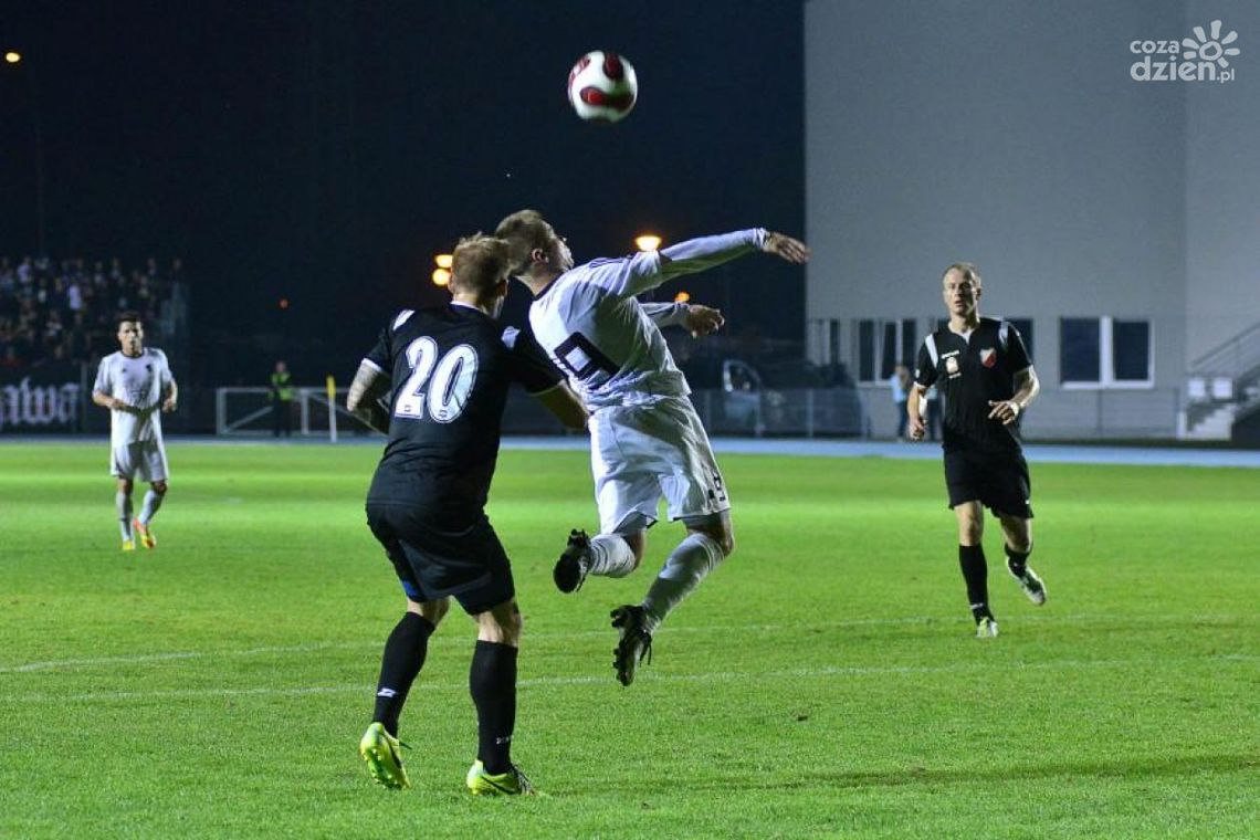 Broń wygrała z Polonią w Warszawie Broń wygrała z Polonią w Warszawie