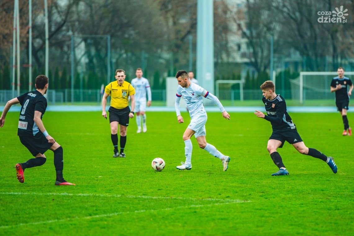 Broń wypaliła po przerwie i pewnie pokonała Concordię Broń wypaliła po przerwie i pewnie pokonała Concordię