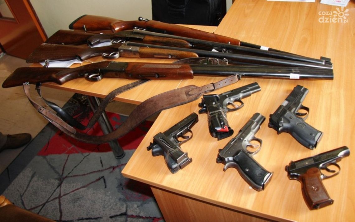 Broń z Radomia do Warszawy