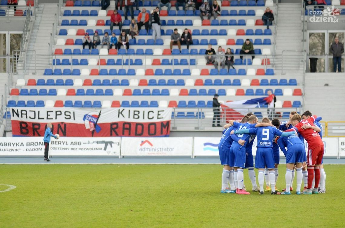 Broń zaczyna walkę o wojewódzki puchar