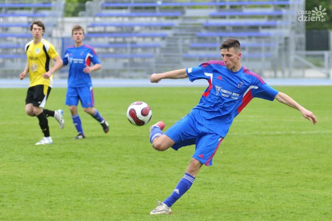 Broń zagra z walczącym o utrzymanie WKS-em Wieluń