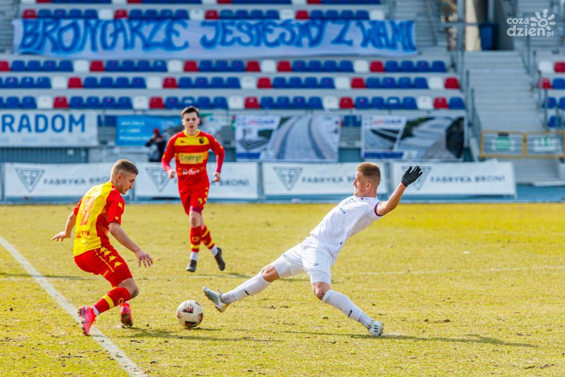 Broń zdobyła punkt na wyjeździe