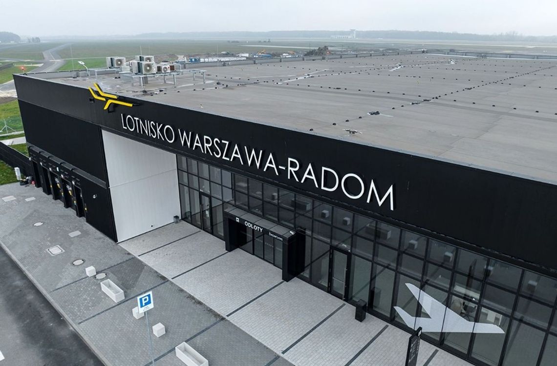 Brutalna opinia na temat radomskiego lotniska. "Trzeba je zamknąć" Brutalna opinia na temat radomskiego lotniska. "Trzeba je zamknąć"