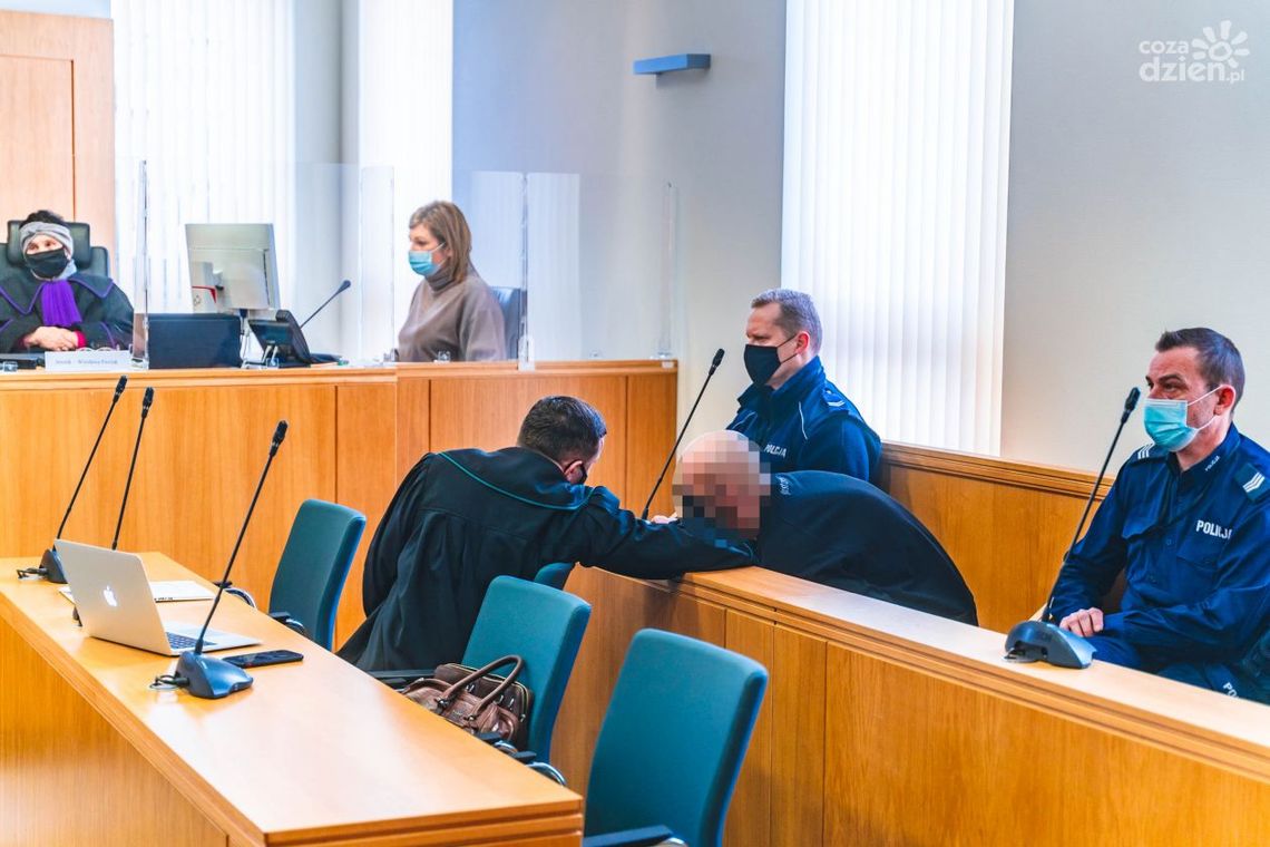 Brutalne pobicie właścicielki Żabki. Jeszcze bez wyroku Brutalne pobicie właścicielki Żabki. Jeszcze bez wyroku