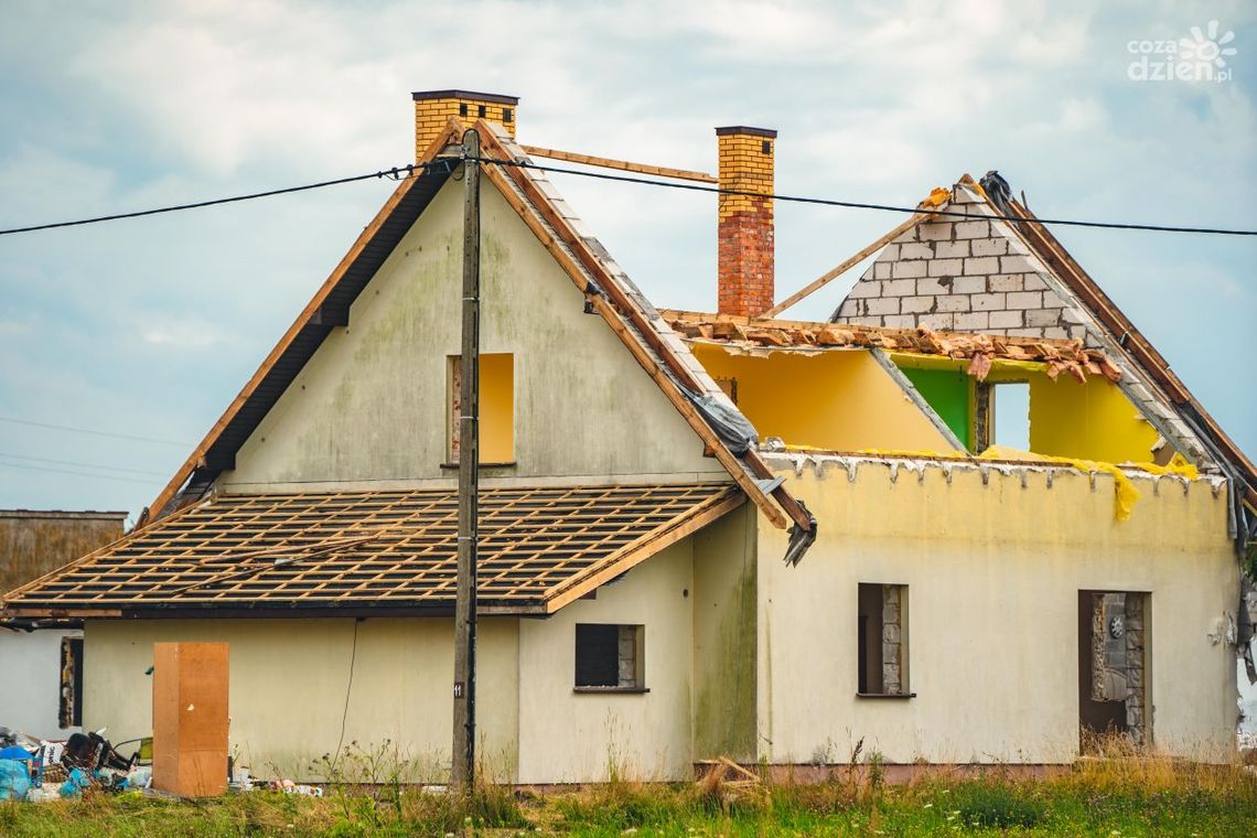 Budowa lotniska. Trwa rozbiórka domów