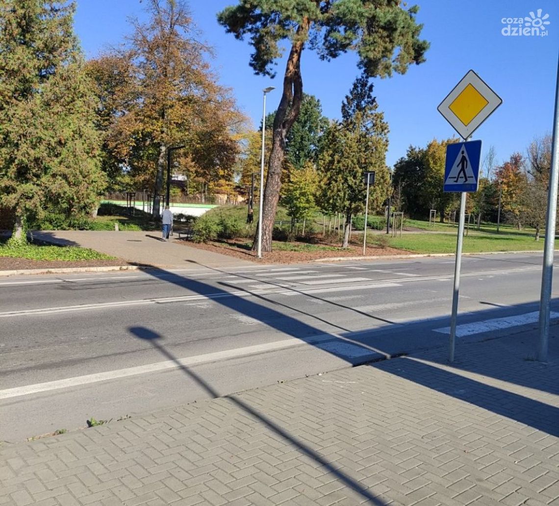 Budują nowe przejście dla pieszych. Obowiązuje ruch wahadłowy 