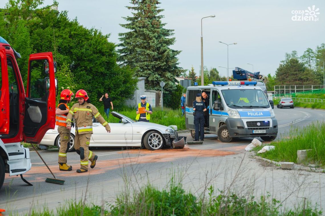 Były policjant spowodował kolizję i uciekł. Jest akt oskarżenia