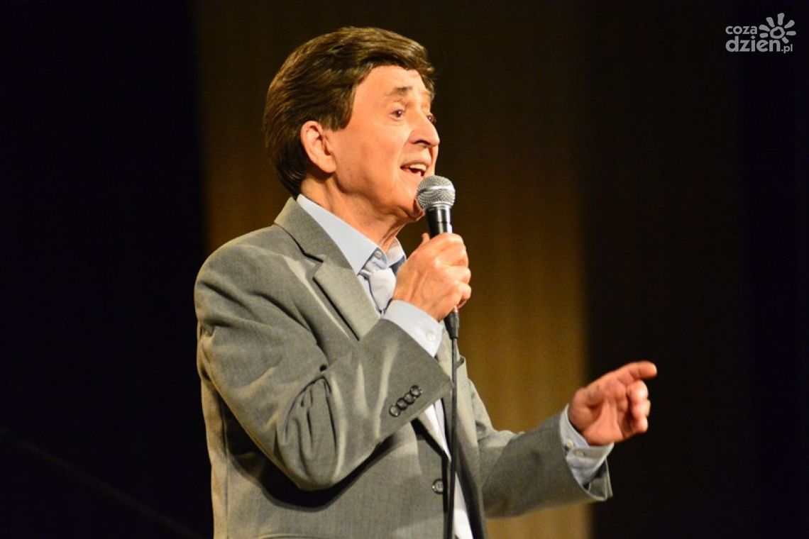 "Cała sala" śpiewała z Jerzym Połomskim